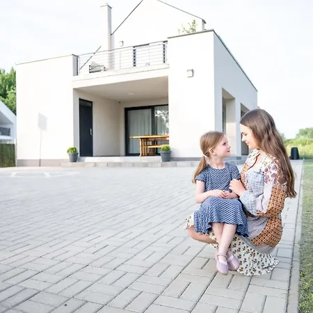 Totuender Vendeghaz * Levelek