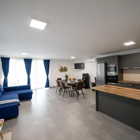 Apartment Totuender Vendeghaz