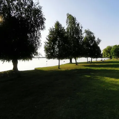 Totuender Vendeghaz * Levelek