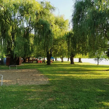 Totuender Vendeghaz Appartement Levelek