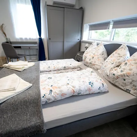 Appartement Totuender Vendeghaz *